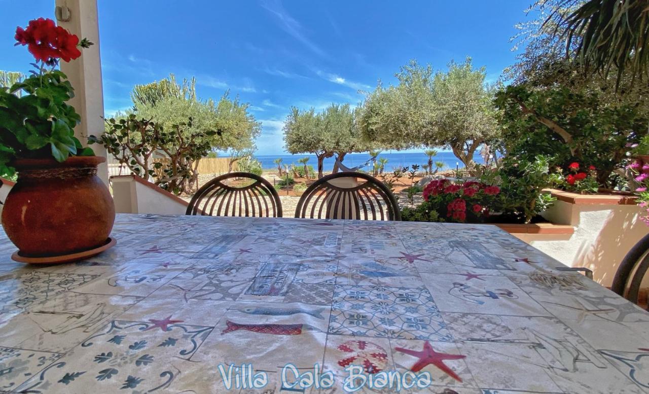 Villa Cala Bianca 카스텔라마레델골포 외부 사진