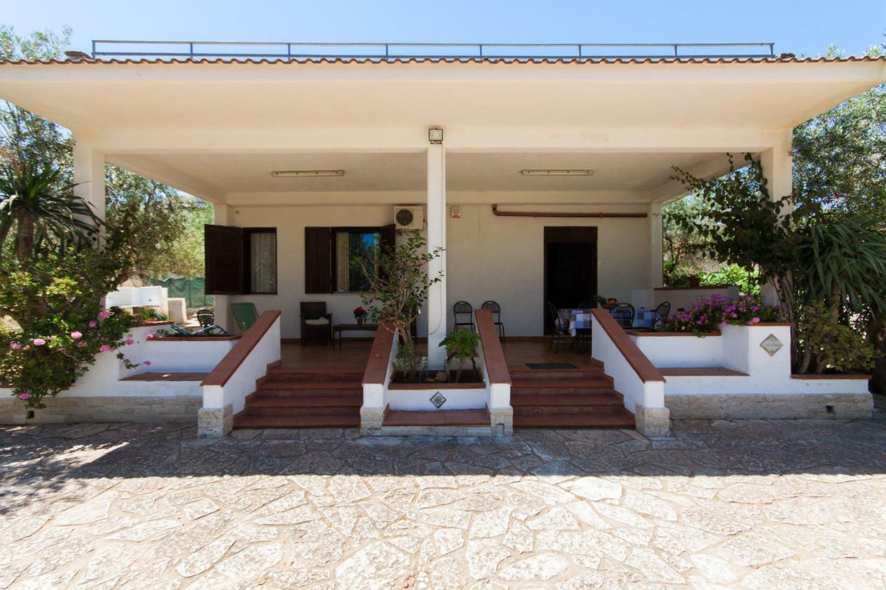 Villa Cala Bianca 카스텔라마레델골포 외부 사진